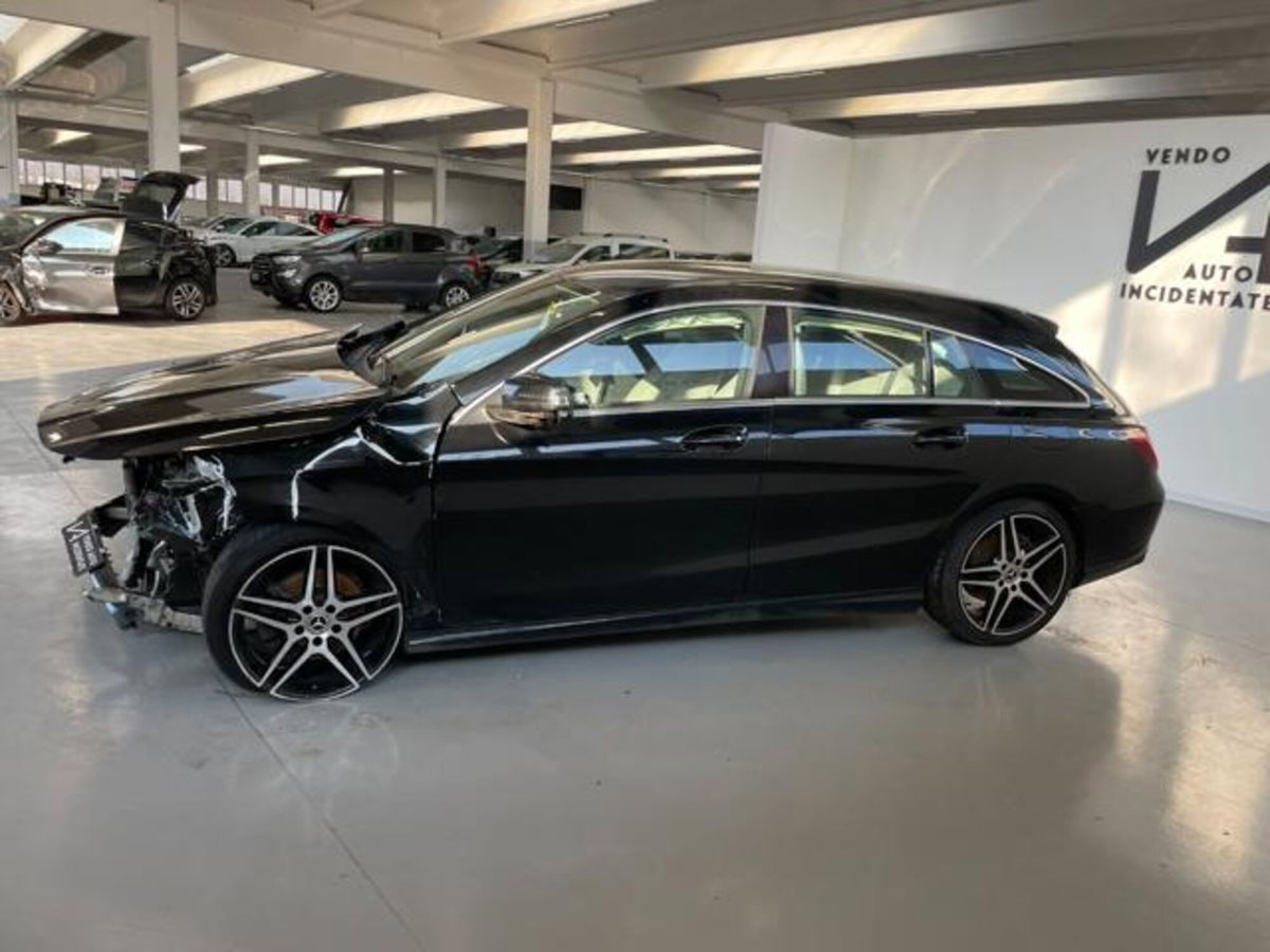 Mercedes-Benz CLA Shooting Brake 200 d Automatic Executive (4)