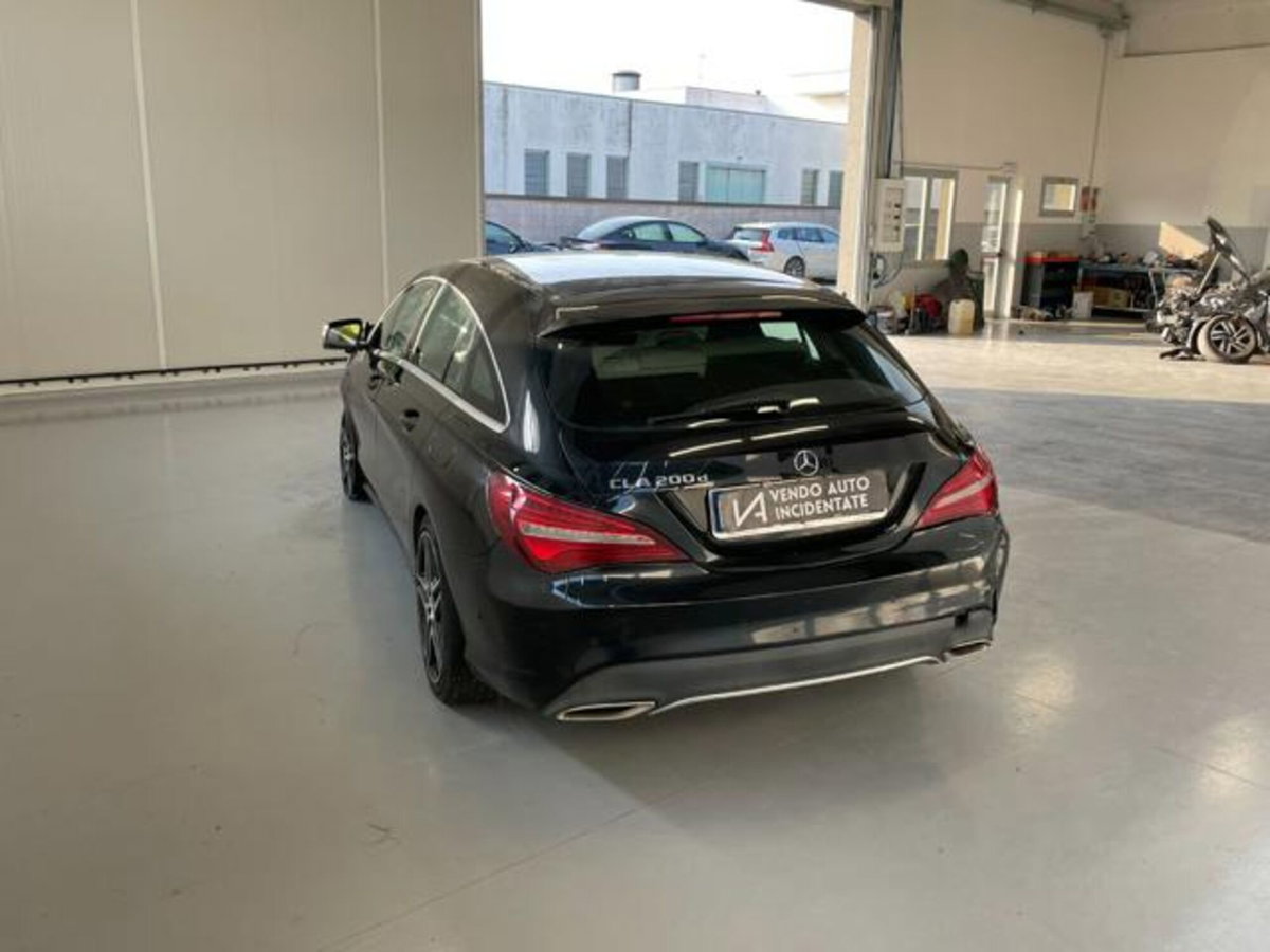 Mercedes-Benz CLA Shooting Brake 200 d Automatic Executive (5)