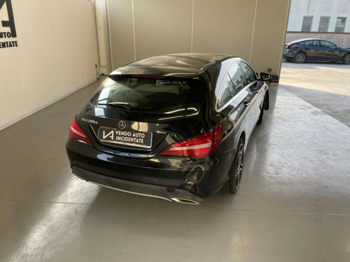 Mercedes-Benz CLA Shooting Brake 200 d Automatic Executive (7)