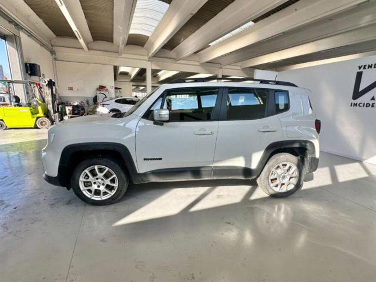 Jeep Renegade 1.3 T4 190CV PHEV 4xe AT6 Limited (4)