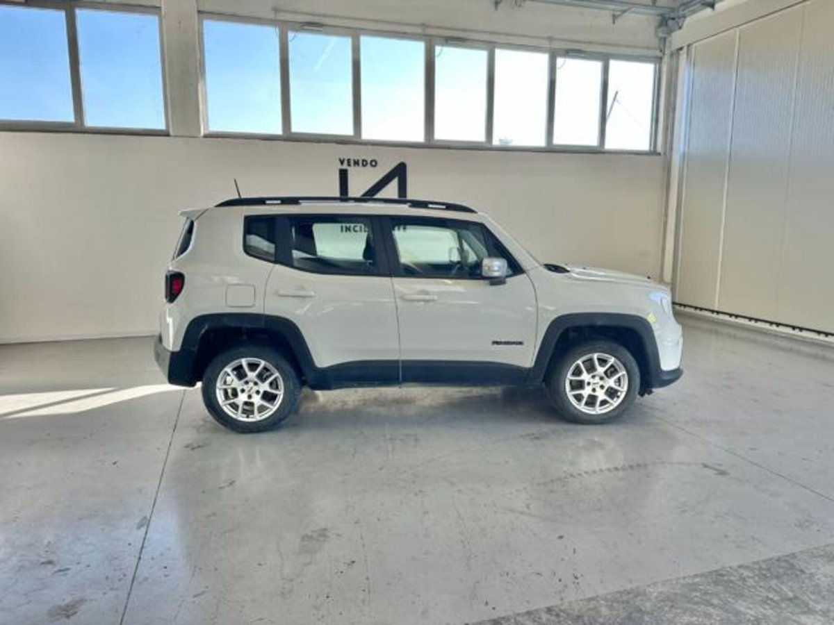 Jeep Renegade 1.3 T4 190CV PHEV 4xe AT6 Limited (8)