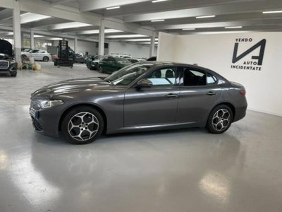 Alfa Romeo Giulia 2.2 Turbodiesel 160 CV AT8 Business (4)