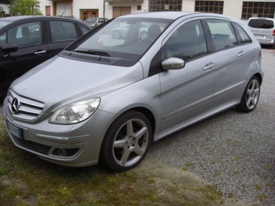 Mercedes-Benz Classe B 200 Sport usata