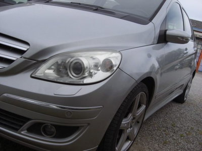 Mercedes-Benz Classe B 200 Sport (16)