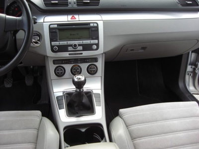 Volkswagen Passat 2.0 16V TDI Highline (14)