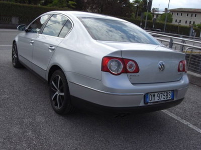 Volkswagen Passat 2.0 16V TDI Highline (2)