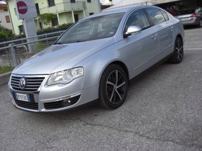 Volkswagen Passat 2.0 16V TDI Highline (3)