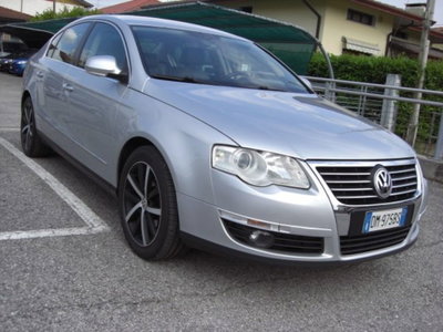 Volkswagen Passat 2.0 16V TDI Highline (4)