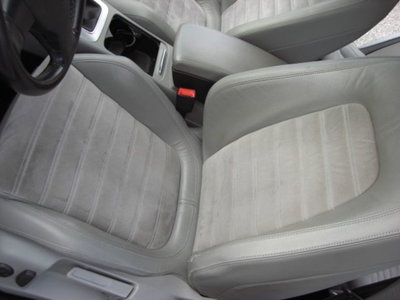 Volkswagen Passat 2.0 16V TDI Highline (5)