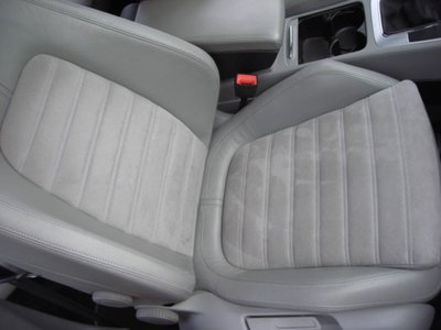 Volkswagen Passat 2.0 16V TDI Highline (6)