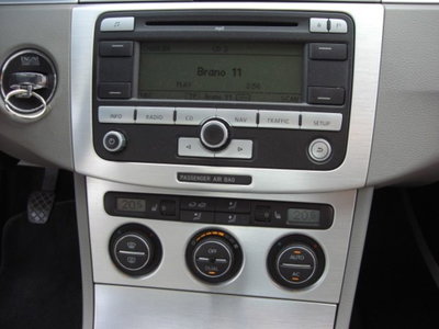 Volkswagen Passat 2.0 16V TDI Highline (8)