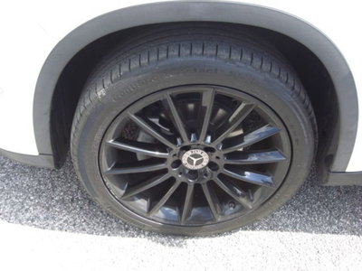 Mercedes-Benz GLA SUV 200 Premium (11)
