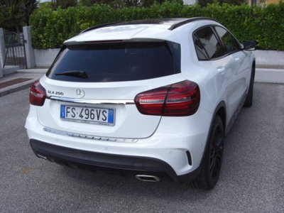 Mercedes-Benz GLA SUV 200 Premium (3)
