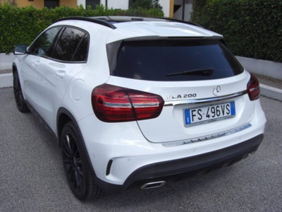 Mercedes-Benz GLA SUV 200 Premium (4)