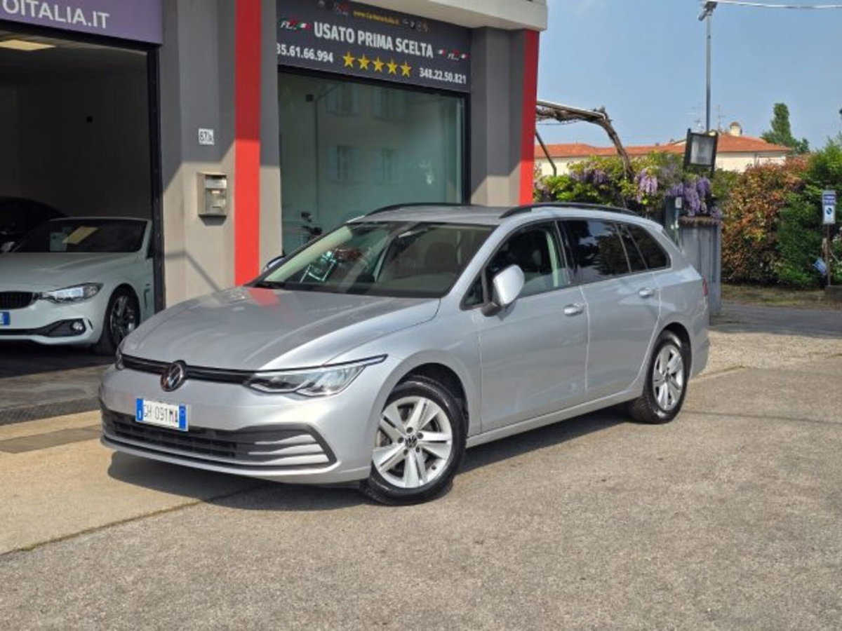 Volkswagen Golf Variant 2.0 tdi R-Line 150cv dsg