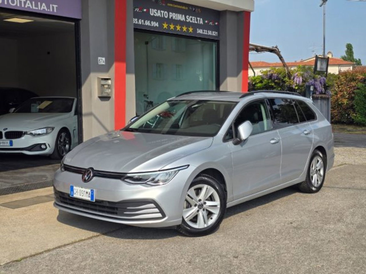 Volkswagen Golf Variant 2.0 tdi R-Line 150cv dsg (15)