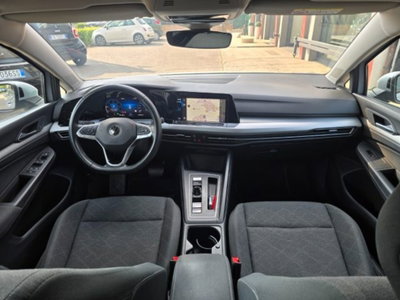 Volkswagen Golf Variant 2.0 tdi R-Line 150cv dsg (3)