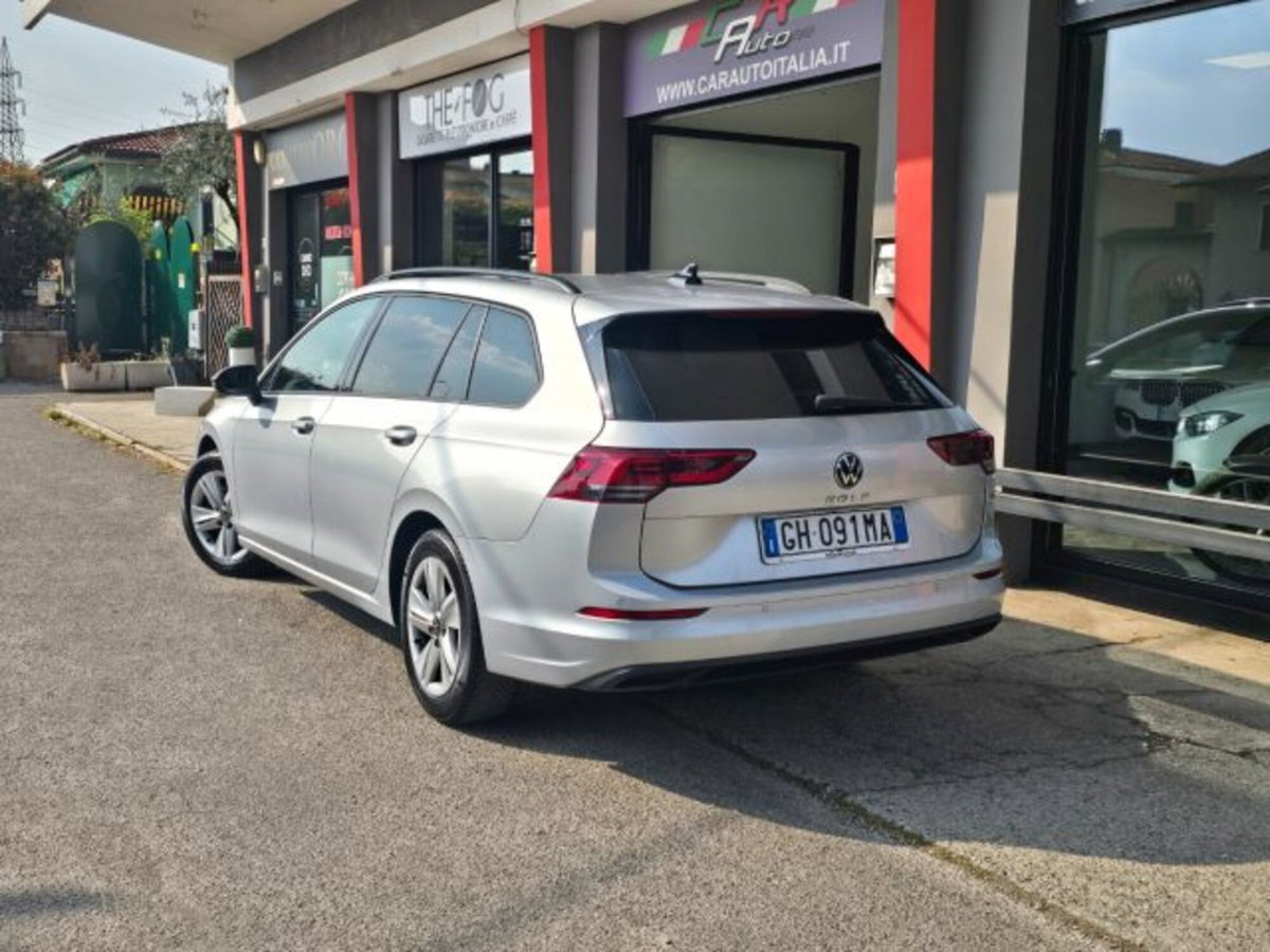 Volkswagen Golf Variant 2.0 tdi R-Line 150cv dsg (7)