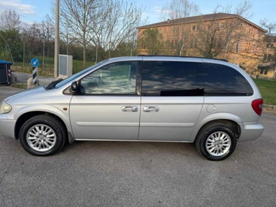 Chrysler Voyager 2.8 CRD cat LX Leather Auto usata