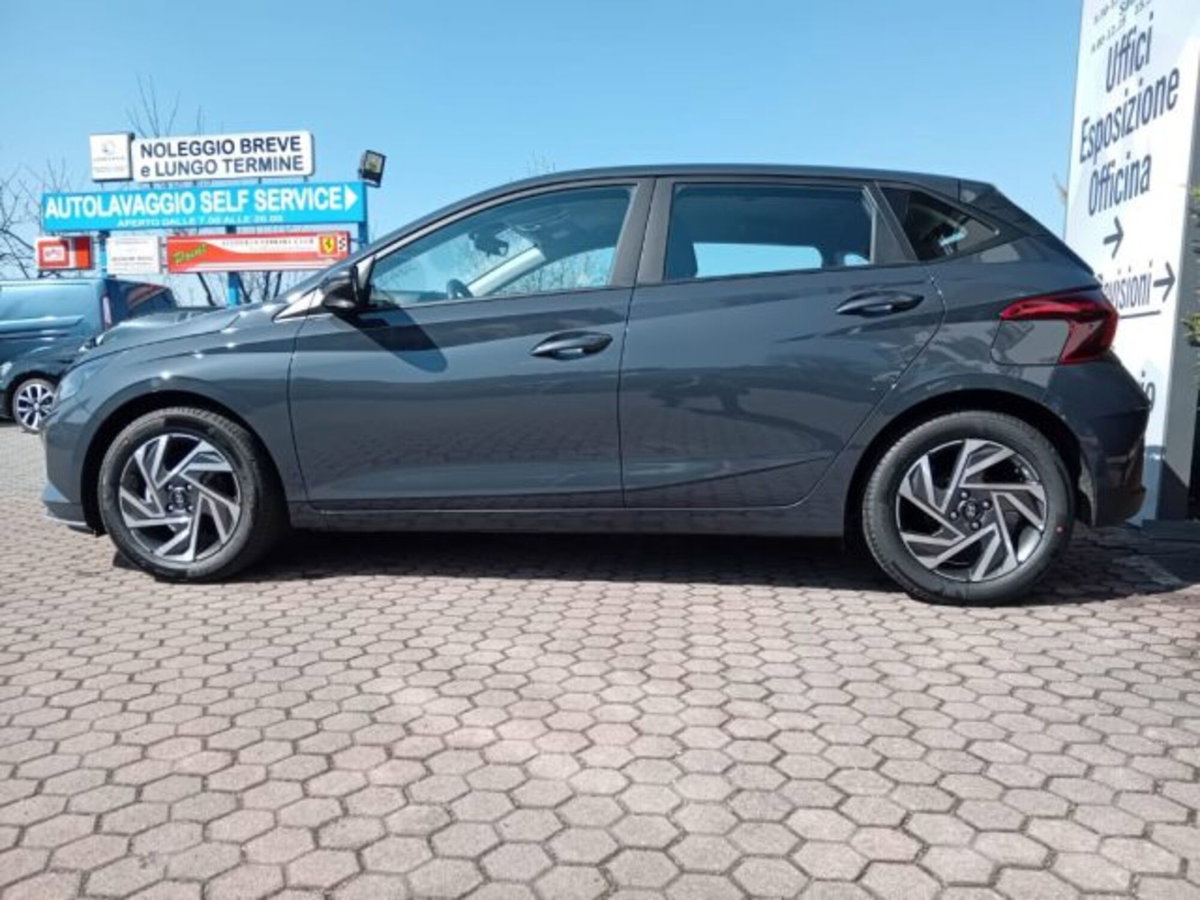 Hyundai i20 1.2 mpi Connectline 79cv mt (7)