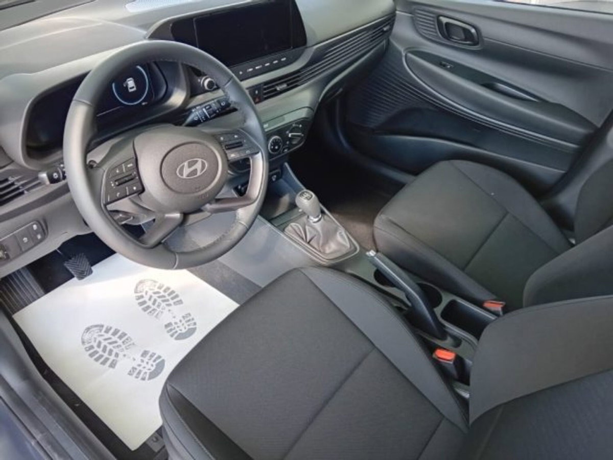 Hyundai i20 1.2 mpi Connectline 79cv mt (8)