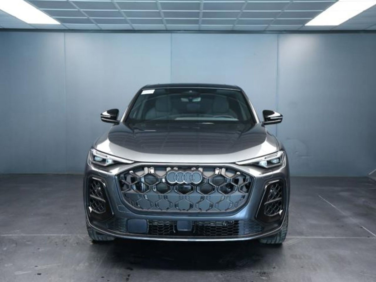 Audi Q5 Sportback 2.0 tdi mhev+ Launch Edition S line quattro 204cv s-tronic (2)