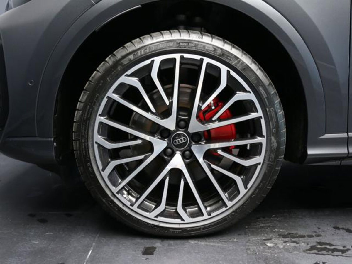 Audi Q5 Sportback 2.0 tdi mhev+ Launch Edition S line quattro 204cv s-tronic (5)