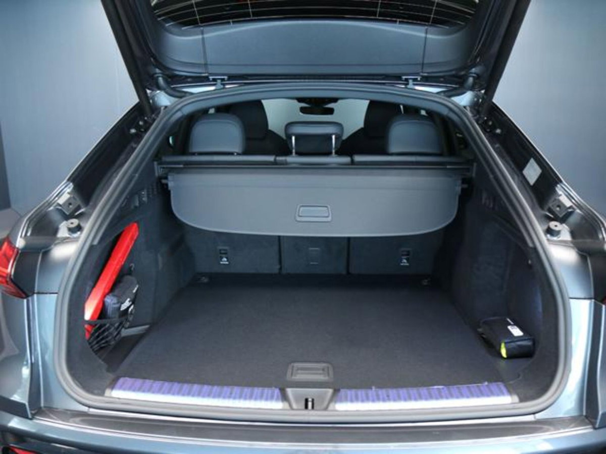 Audi Q5 Sportback 2.0 tdi mhev+ Launch Edition S line quattro 204cv s-tronic (7)