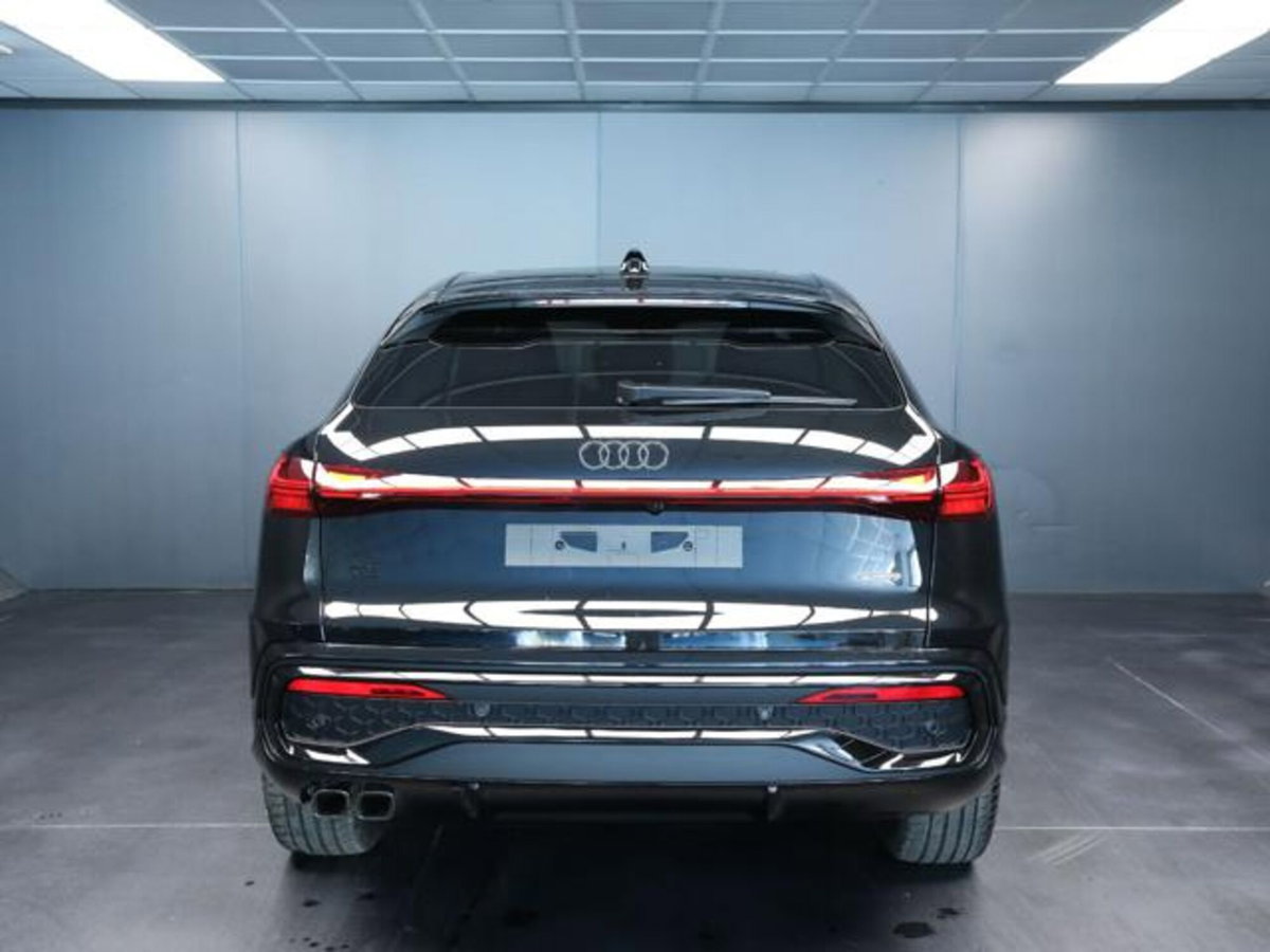 Audi Q5 Sportback 2.0 tdi mhev+ Launch Edition S line quattro 204cv s-tronic (15)
