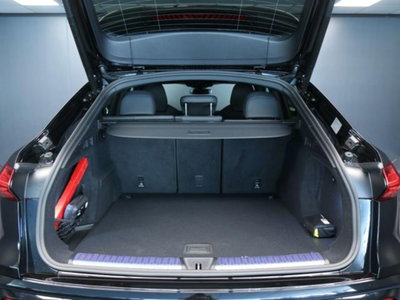 Audi Q5 Sportback 2.0 tdi mhev+ Launch Edition S line quattro 204cv s-tronic (6)