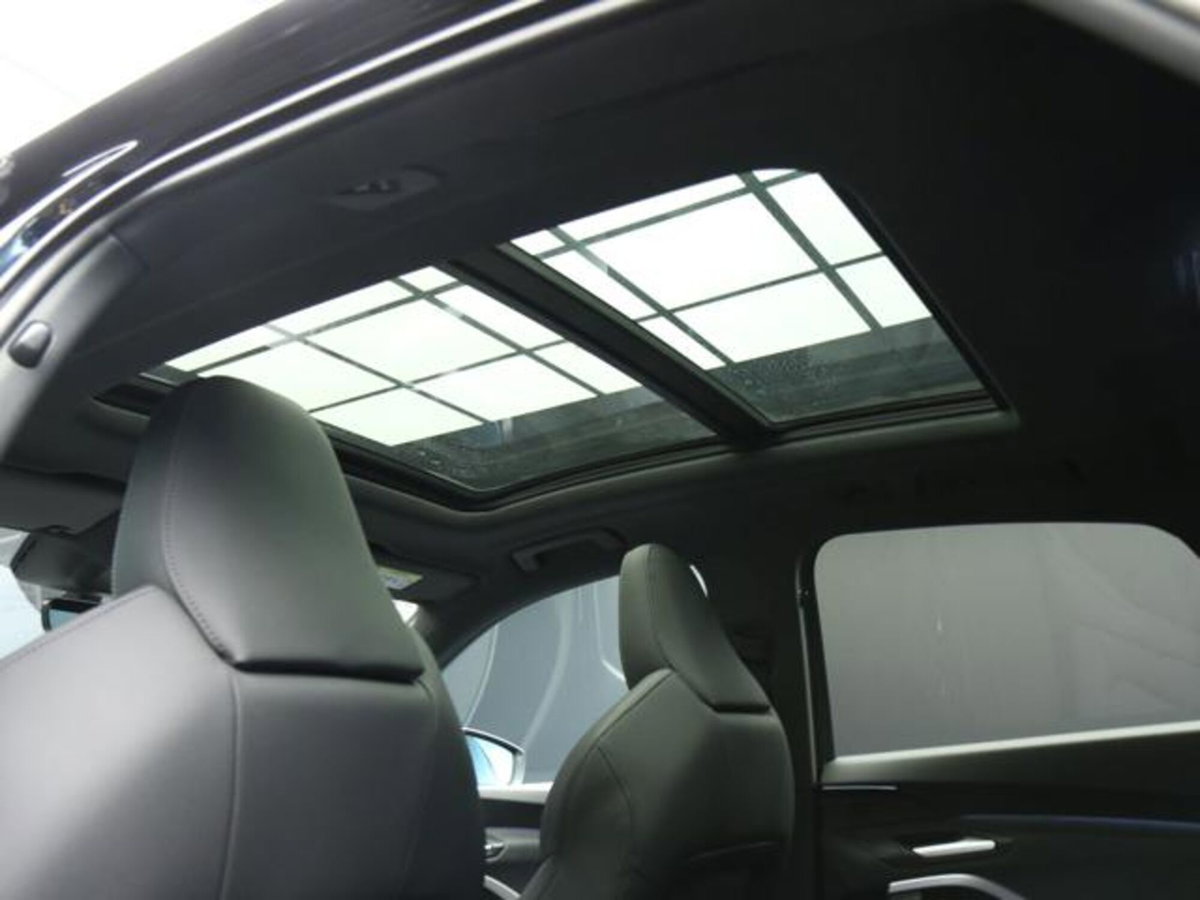 Audi Q5 Sportback 2.0 tdi mhev+ Launch Edition S line quattro 204cv s-tronic (8)