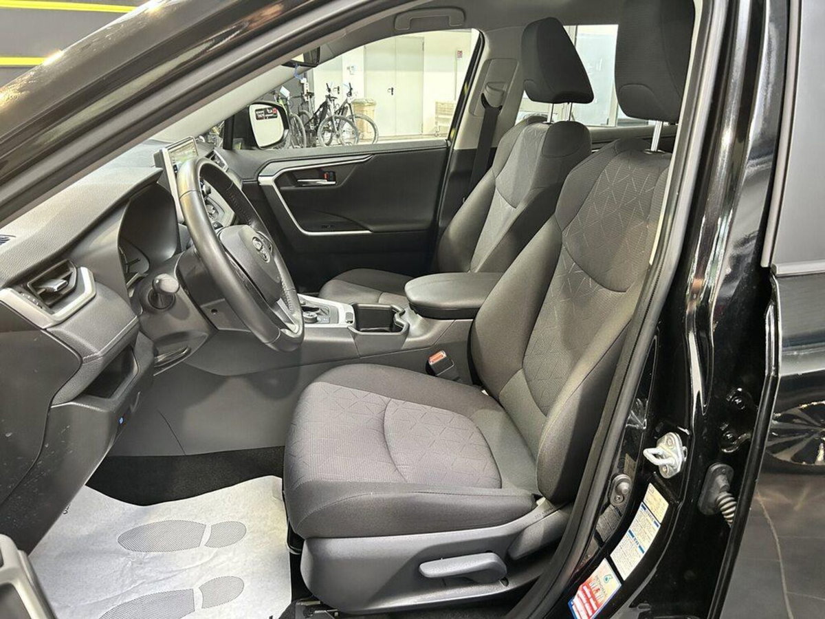 Toyota Rav4 HV (222CV) E-CVT AWD-i Adventure (7)