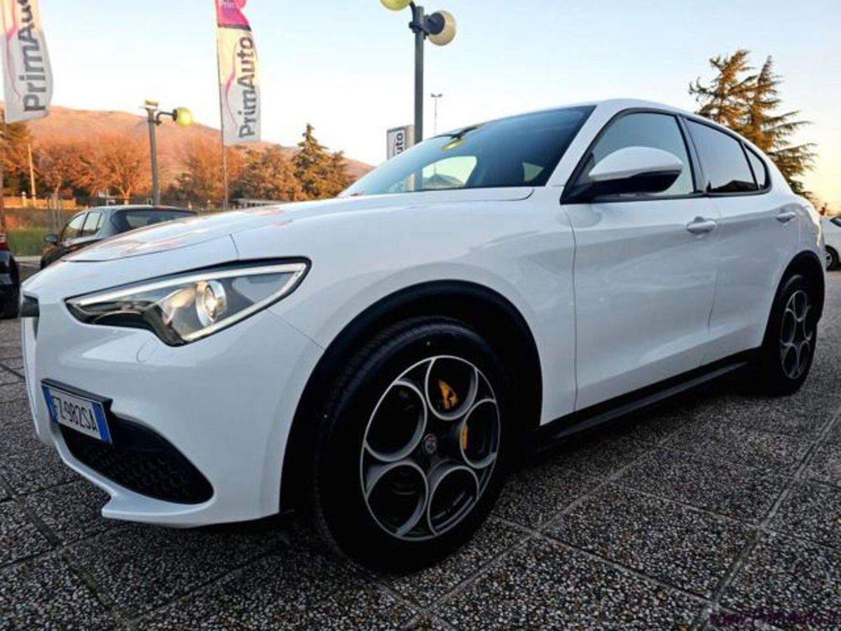 Alfa Romeo Stelvio Stelvio 2.2 Turbodiesel 160 CV AT8 RWD Sport-Tech