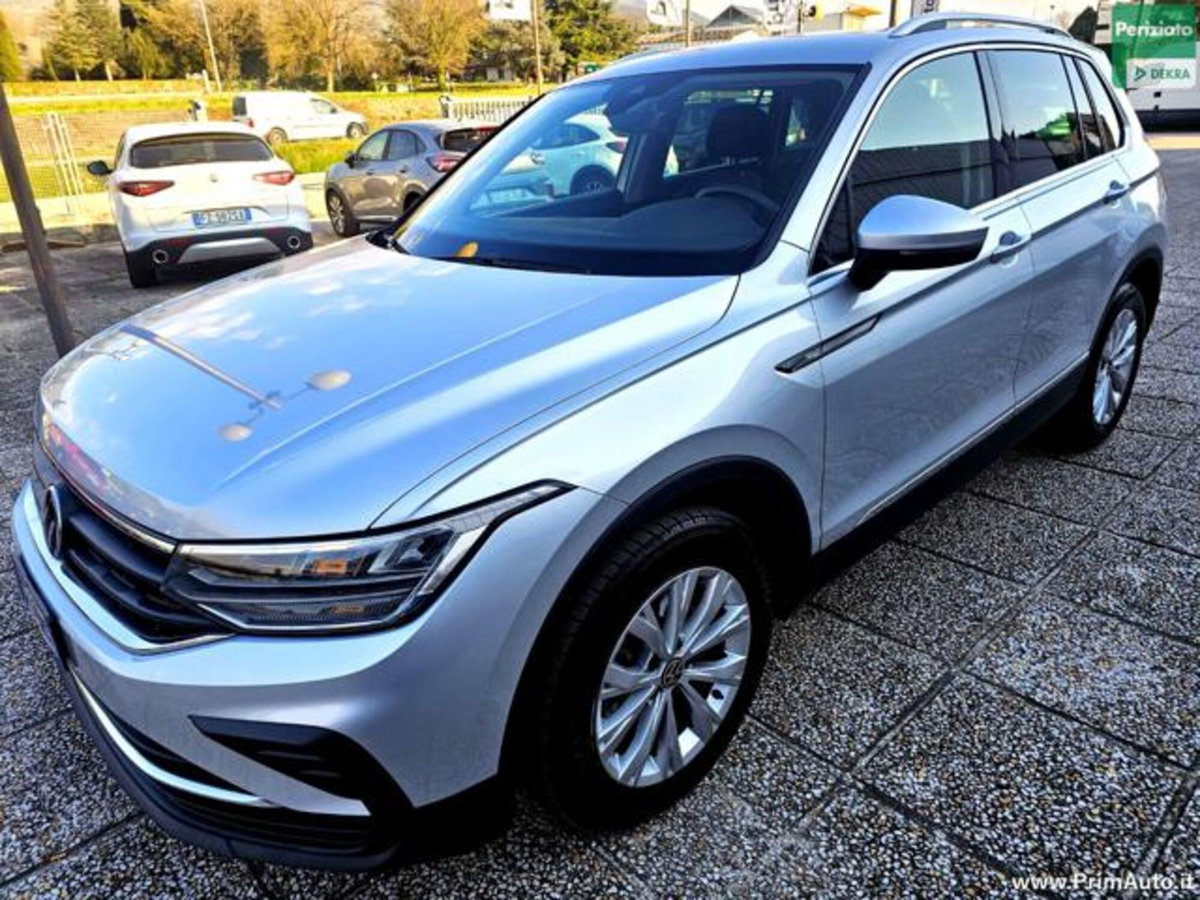 Volkswagen Tiguan 2.0 TDI 150 CV SCR DSG 4MOTION Life (2)