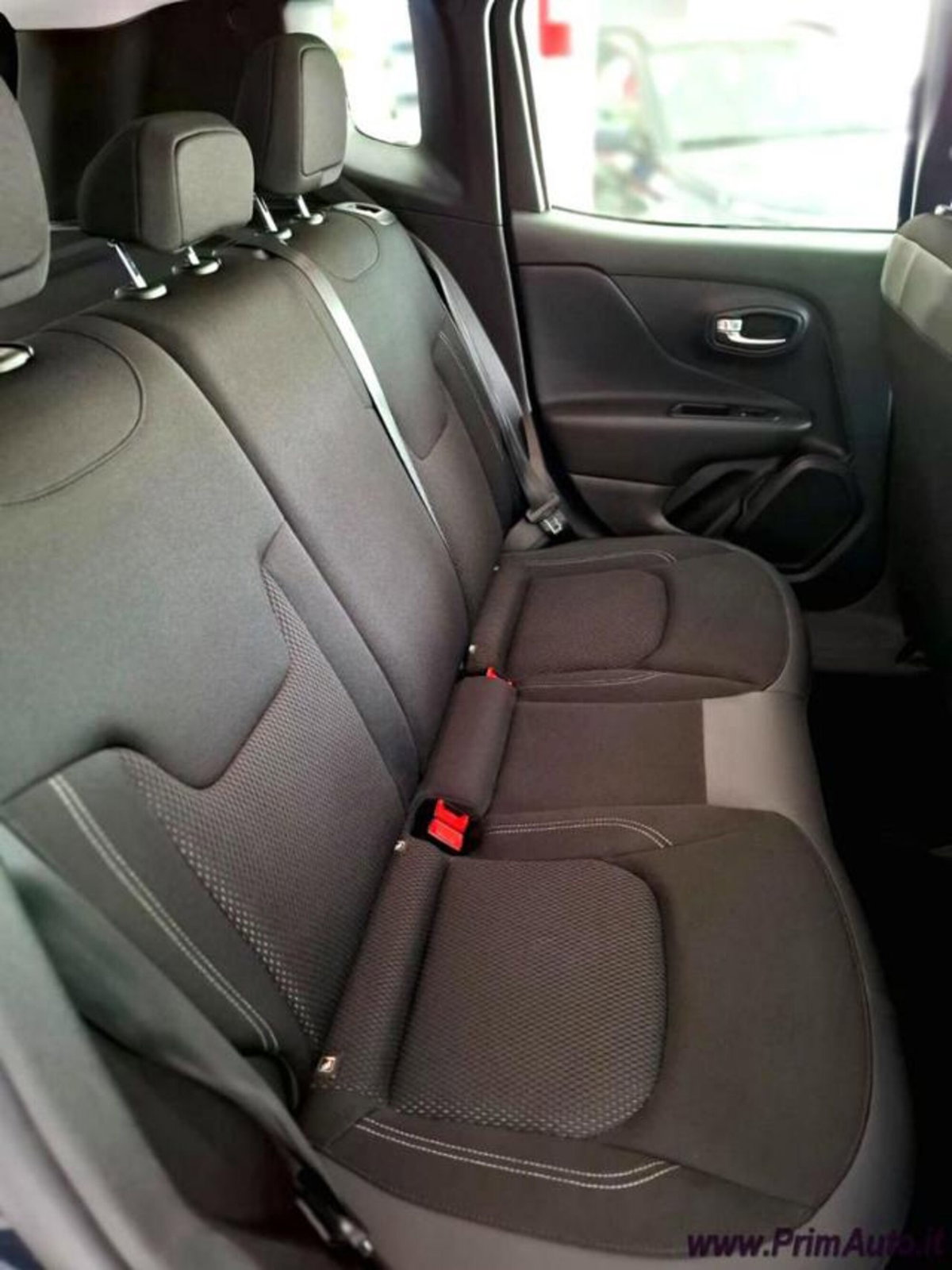 Jeep Renegade 1.6 Mjt 130 CV Limited (12)