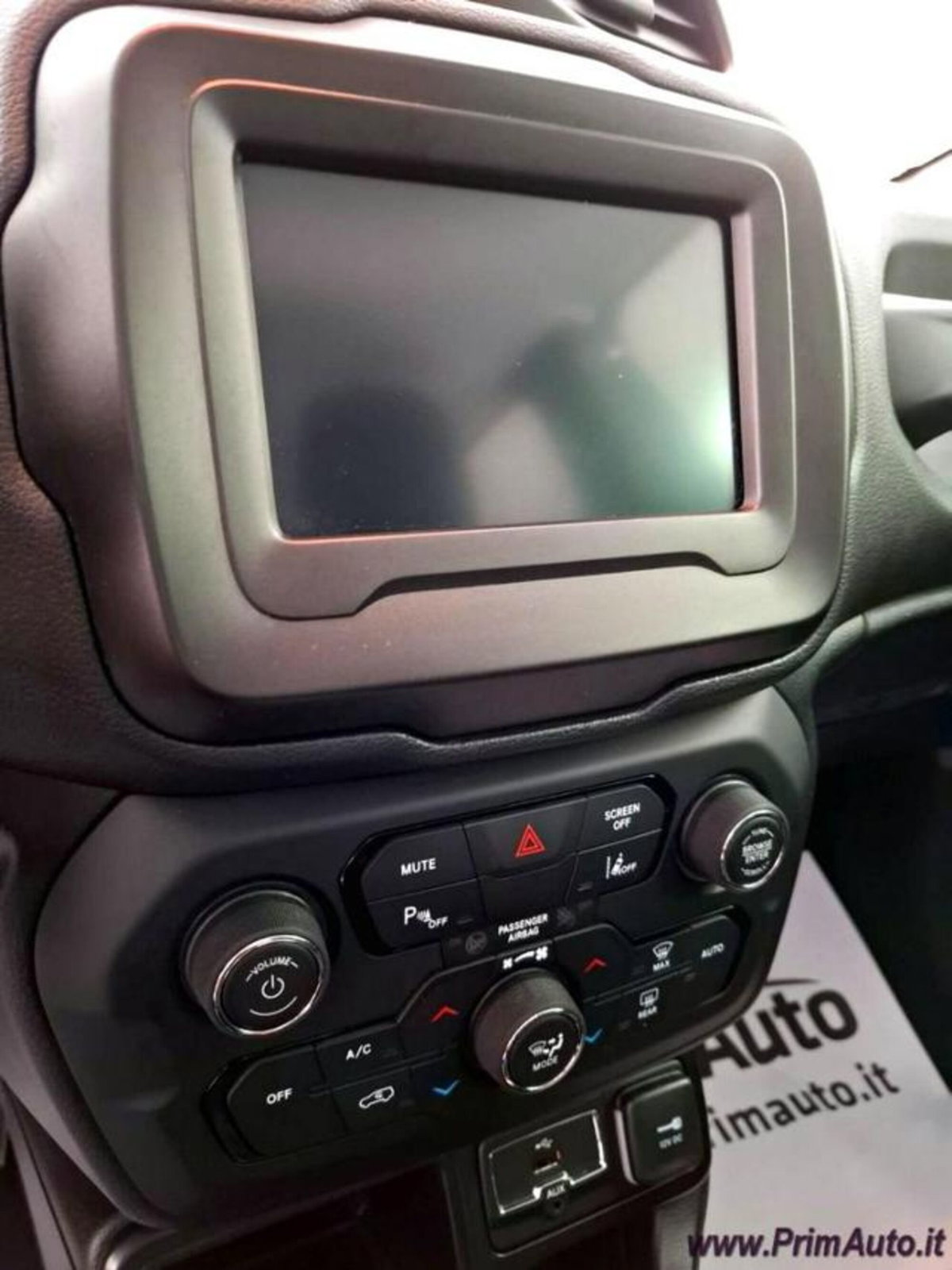 Jeep Renegade 1.6 Mjt 130 CV Limited (14)