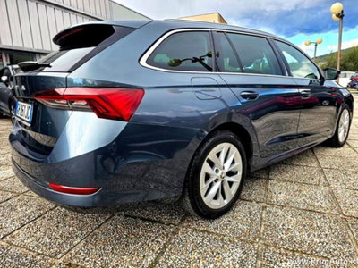 Skoda Octavia Station Wagon 1.5 G-TEC DSG Wagon Style (8)