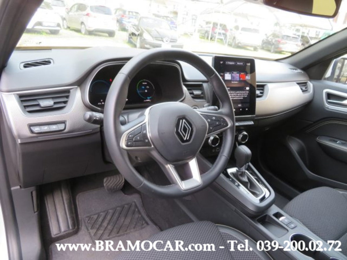 Renault Arkana 1.6 full hybrid Techno 145cv (13)