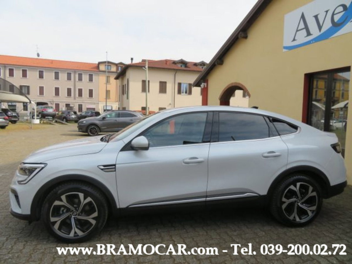 Renault Arkana 1.6 full hybrid Techno 145cv (9)