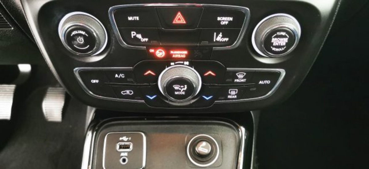 Jeep Compass 1.4 MultiAir 2WD Night Eagle (12)