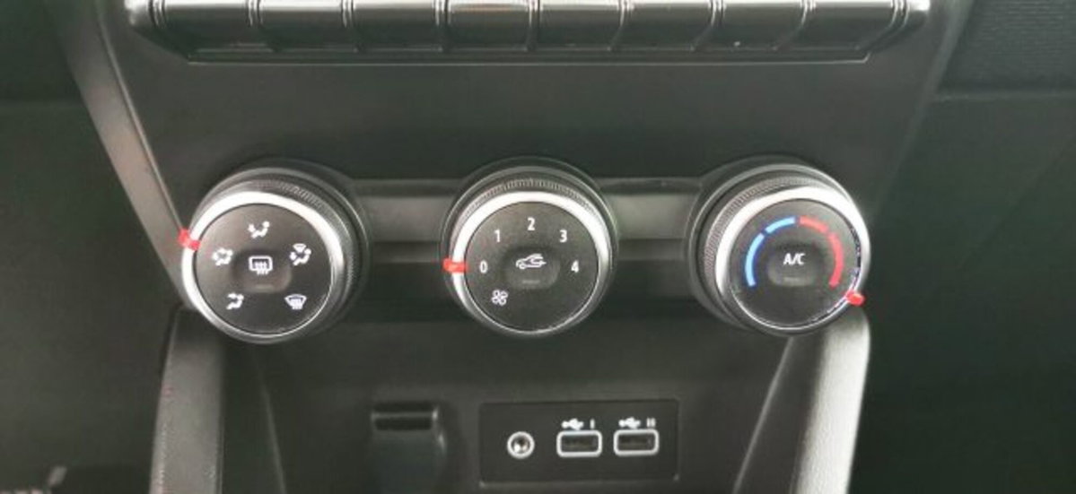 Renault Clio SCe 65 CV 5 porte Life (11)
