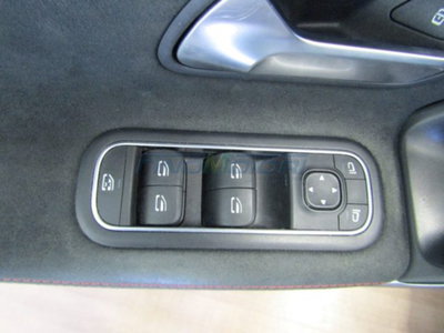 Mercedes-Benz Classe A Sedan 180 Automatic 4p. Executive (15)