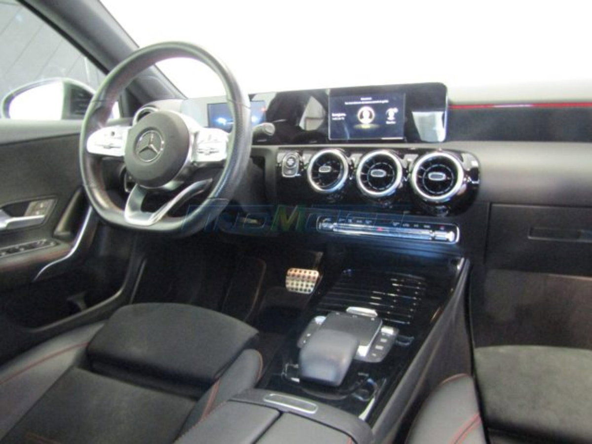 Mercedes-Benz Classe A Sedan 180 Automatic 4p. Executive (6)