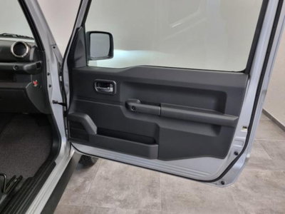 Suzuki Jimny 1.5 5MT Top (17)