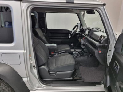 Suzuki Jimny 1.5 5MT Top (8)