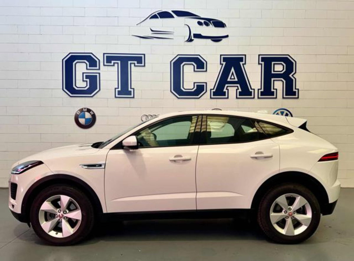 Jaguar E-Pace 2.0D 150 CV AWD R-Dynamic S (7)