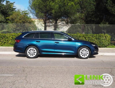 Skoda Octavia Station Wagon 1.5 G-TEC DSG Wagon Style (3)