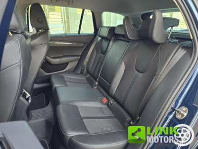 Skoda Octavia Station Wagon 1.5 G-TEC DSG Wagon Style (6)