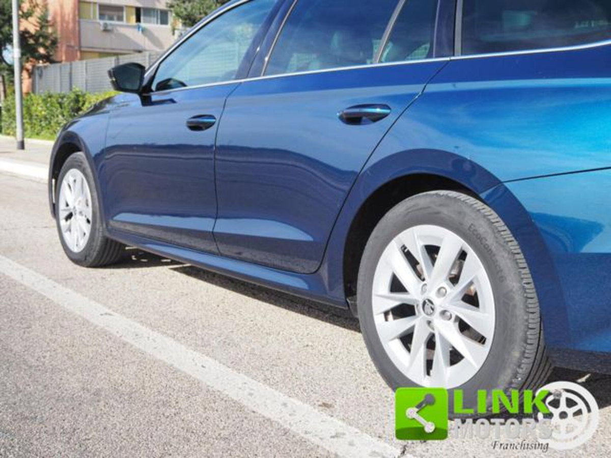 Skoda Octavia Station Wagon 1.5 G-TEC DSG Wagon Style (9)