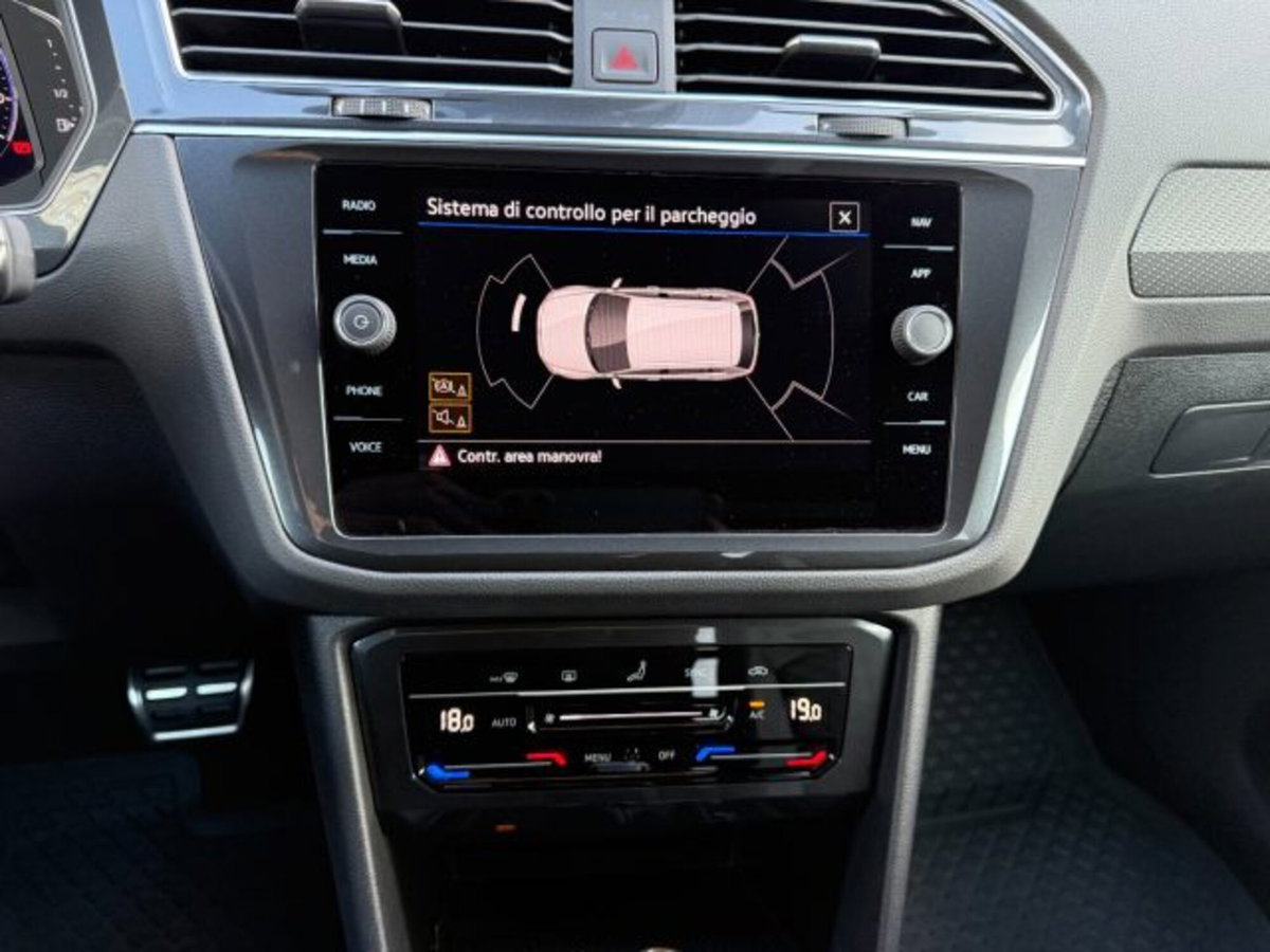 Volkswagen Tiguan 1.5 TSI 150 CV DSG ACT R-Line (20)